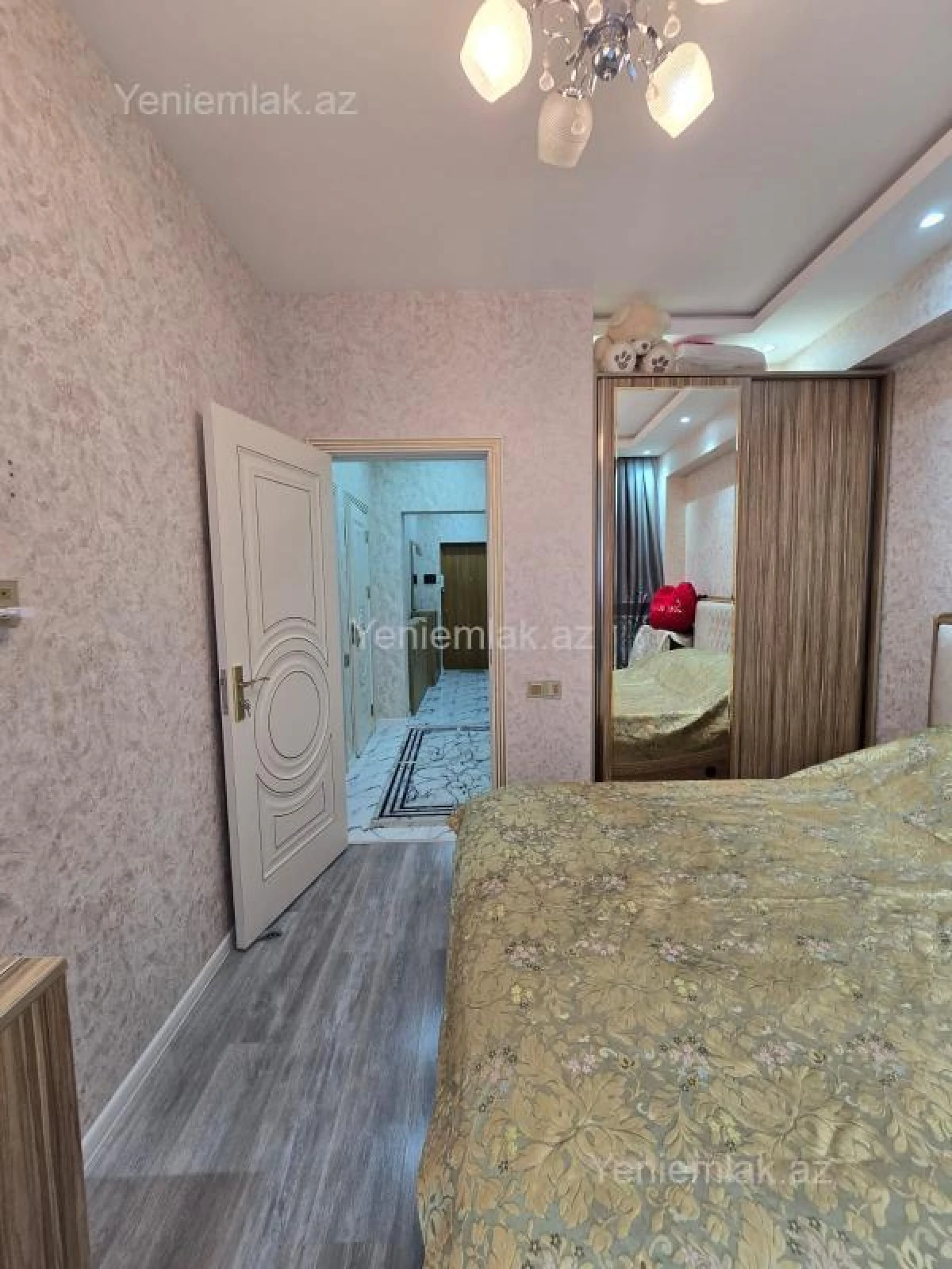 Satılır 2 otaqlı yeni tikili 65 m²