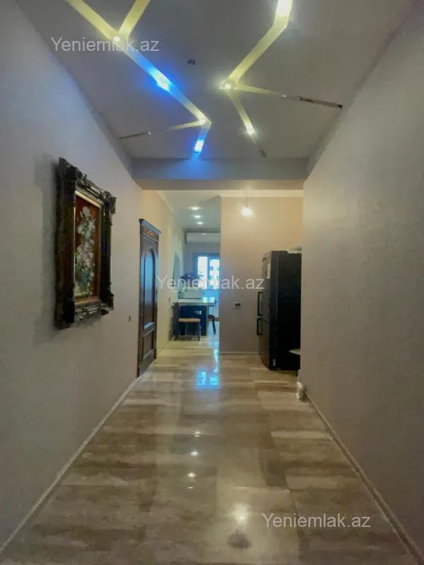 Satılır 3 otaqlı yeni tikili 80 m²