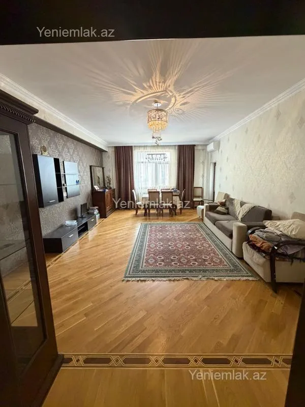 Satılır 3 otaqlı yeni tikili 124 m²