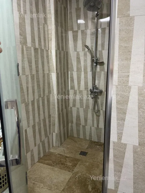 Satılır 3 otaqlı yeni tikili 100 m²