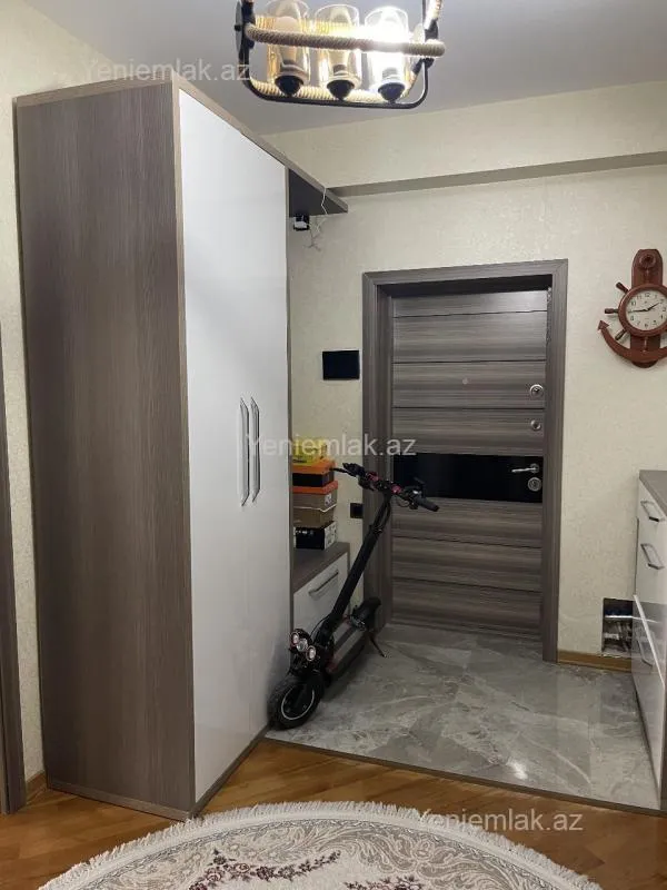 Satılır 3 otaqlı yeni tikili 100 m²