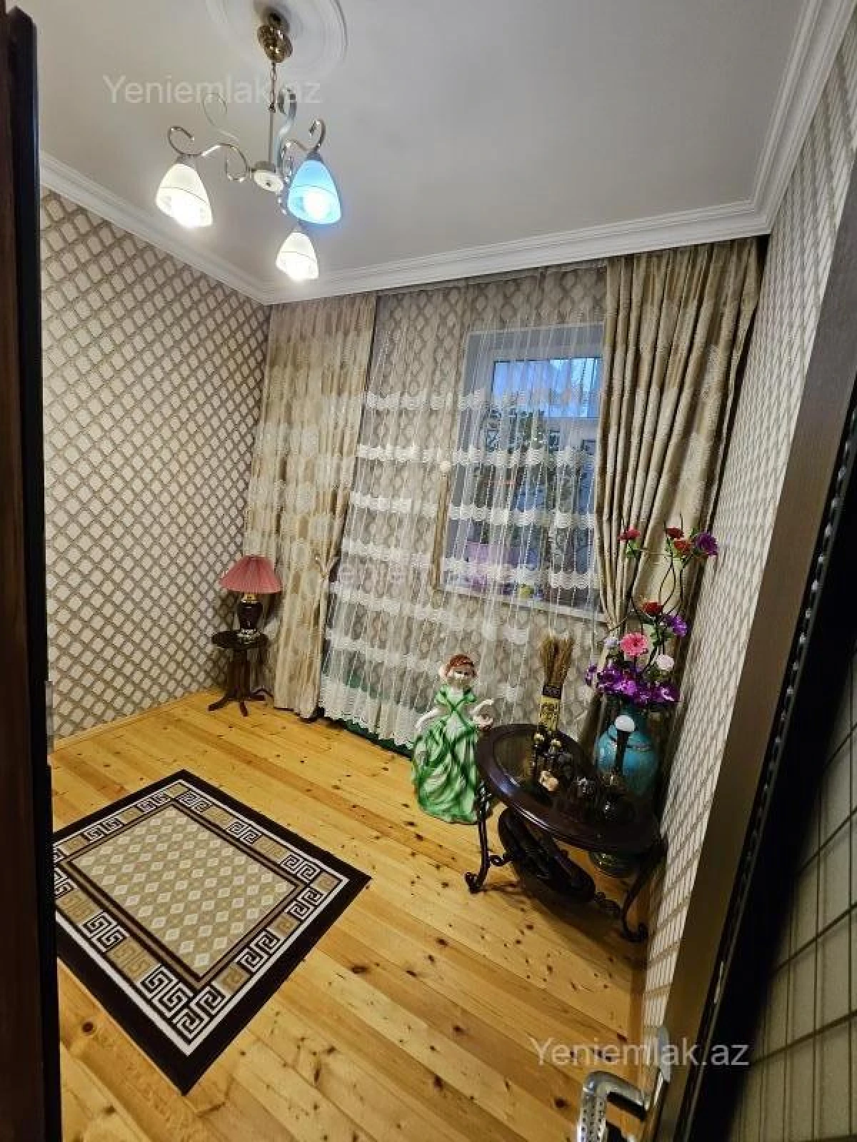 Satılır 6 otaqlı həyət evi 174 m²