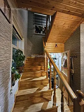 Satılır 6 otaqlı həyət evi 174 m²