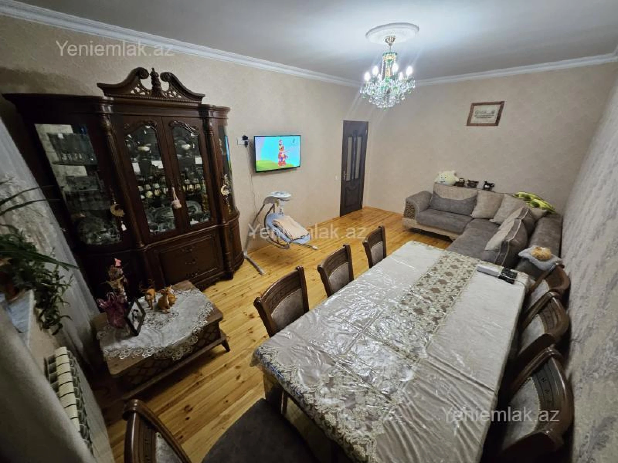 Satılır 6 otaqlı həyət evi 174 m²