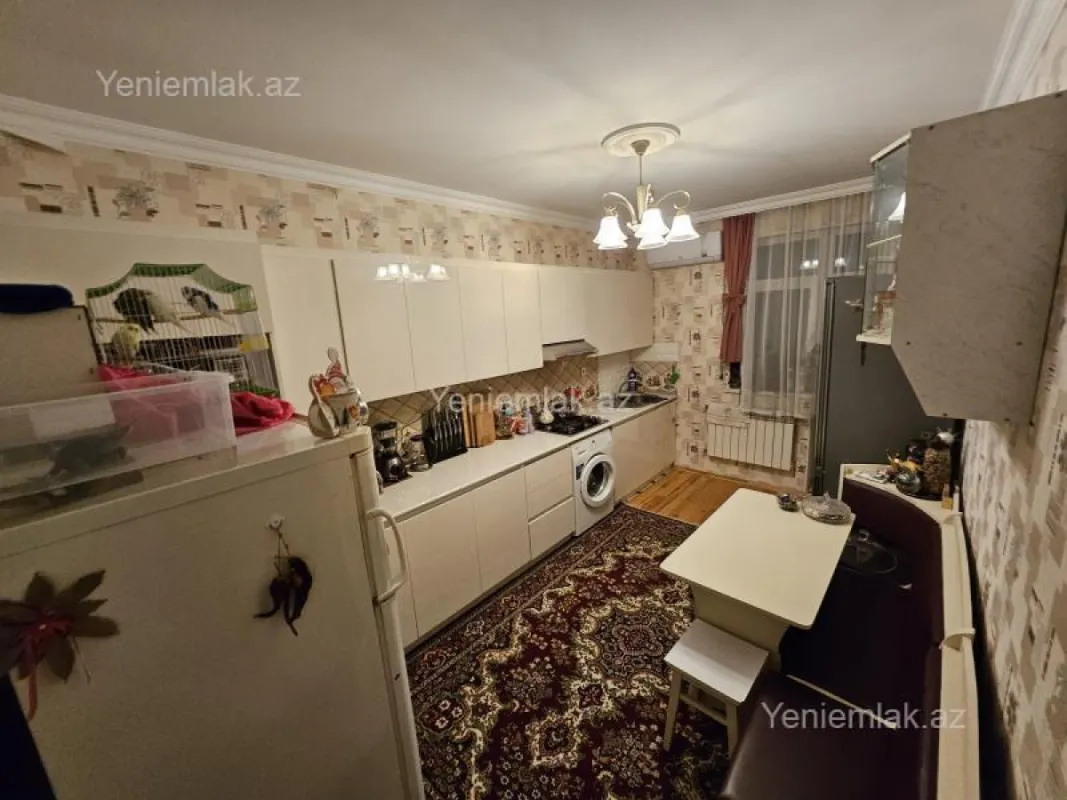 Satılır 6 otaqlı həyət evi 174 m²