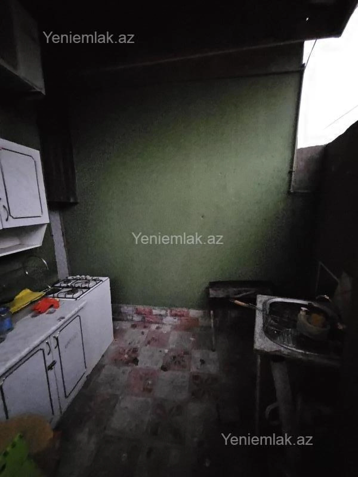 Satılır 6 otaqlı həyət evi 174 m²