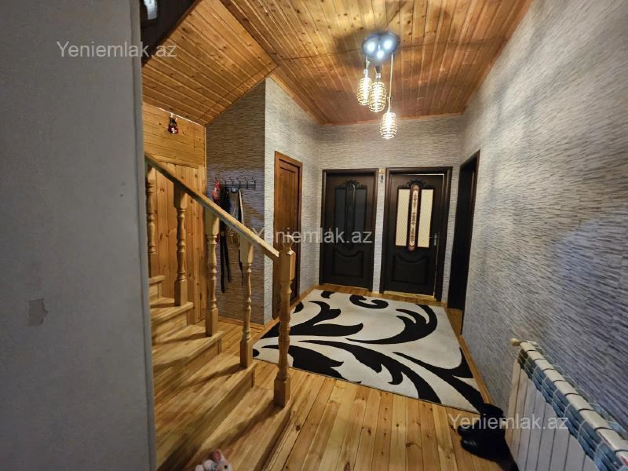 Satılır 6 otaqlı həyət evi 174 m²