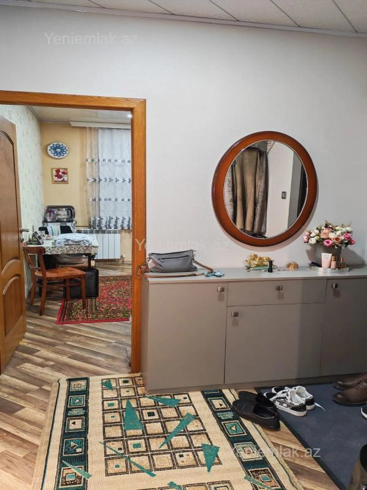 Satılır 3 otaqlı köhnə tikili 70 m²