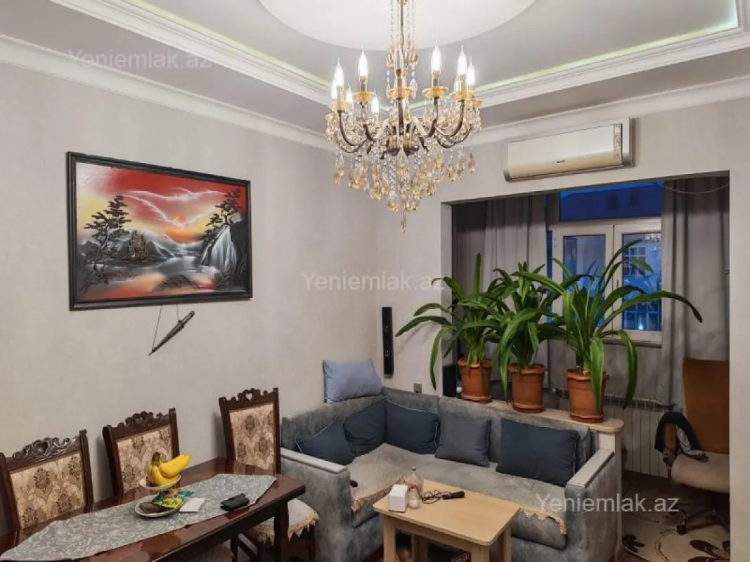 Satılır 3 otaqlı köhnə tikili 70 m²