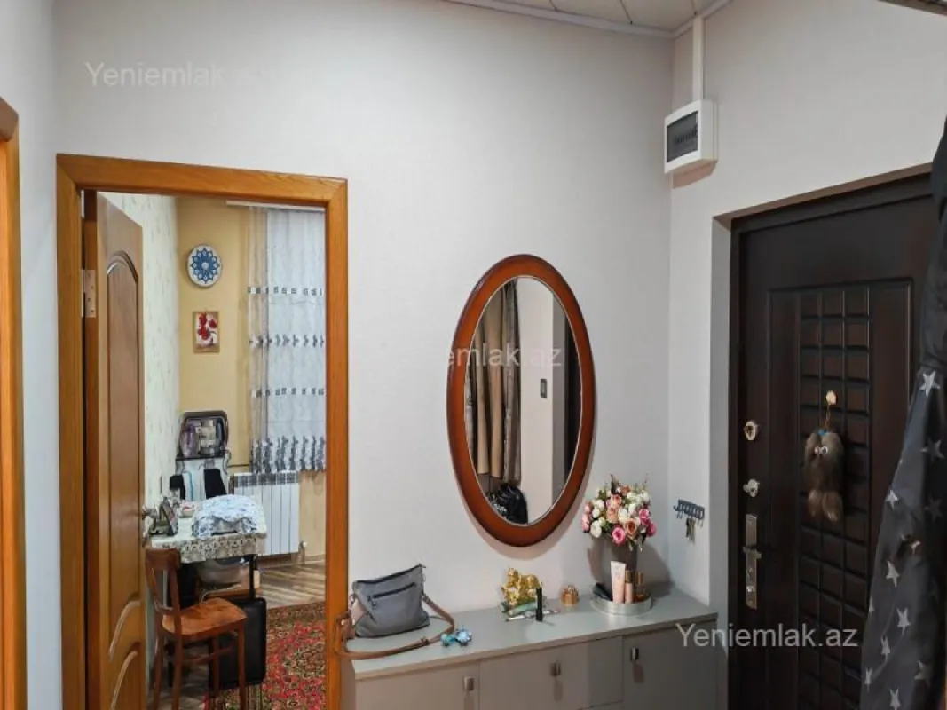 Satılır 3 otaqlı köhnə tikili 70 m²