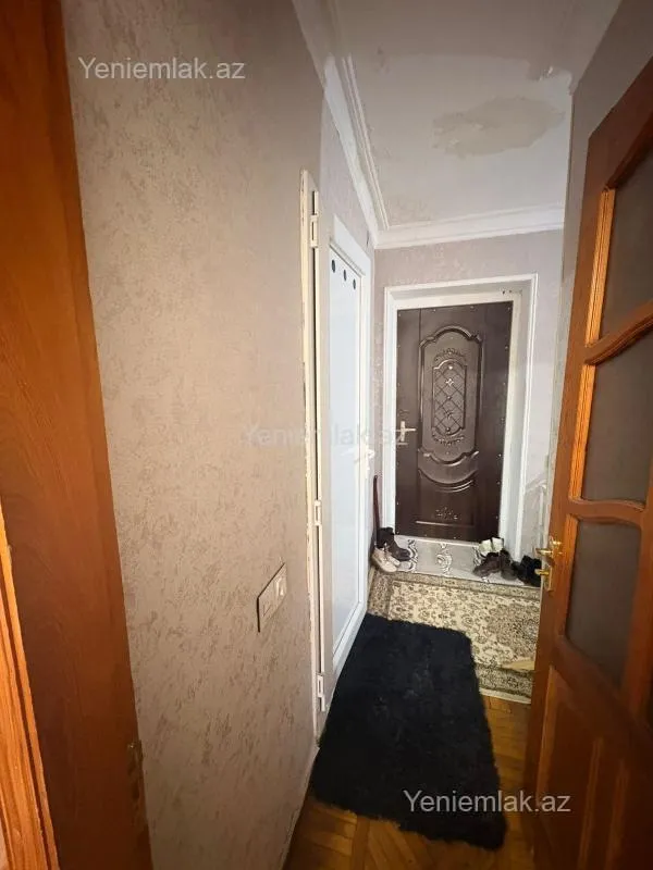 Satılır 3 otaqlı köhnə tikili 80 m²