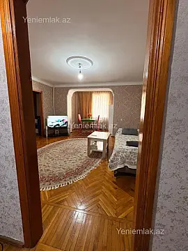 Satılır 3 otaqlı köhnə tikili 80 m²