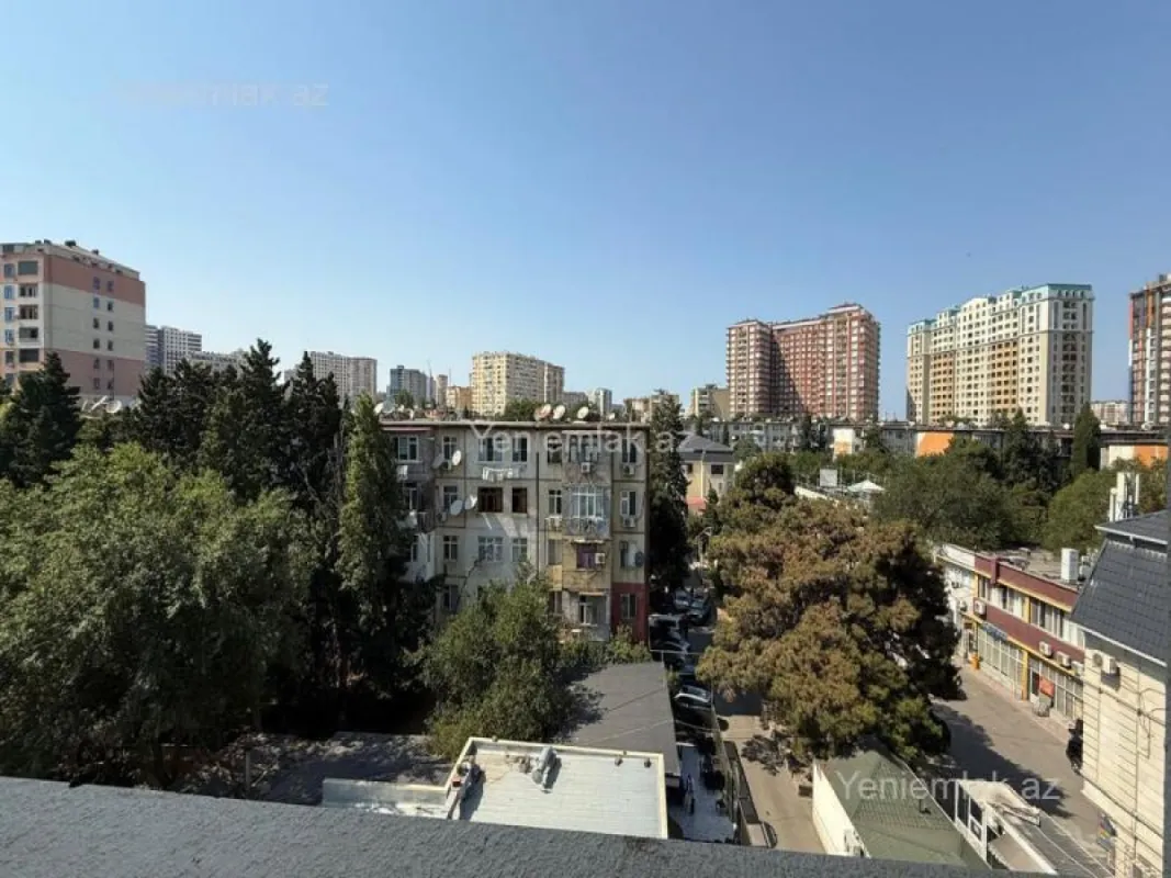 Satılır 4 otaqlı yeni tikili 131 m²