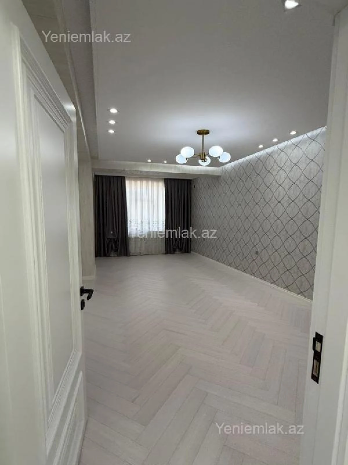 Satılır 4 otaqlı yeni tikili 131 m²