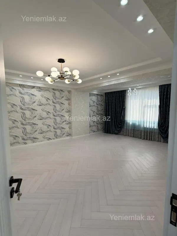 Satılır 4 otaqlı yeni tikili 131 m²