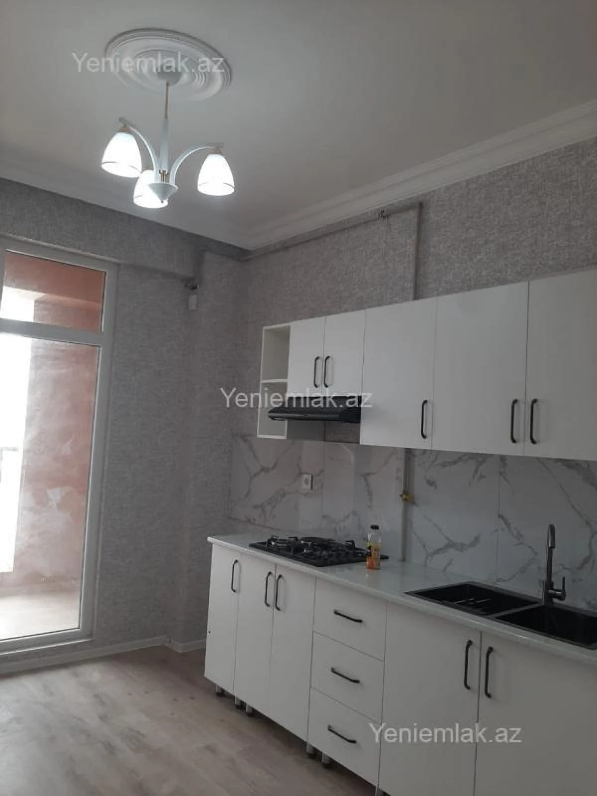 Satılır 2 otaqlı yeni tikili 93 m²