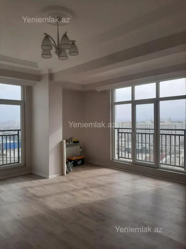 Satılır 2 otaqlı yeni tikili 93 m²
