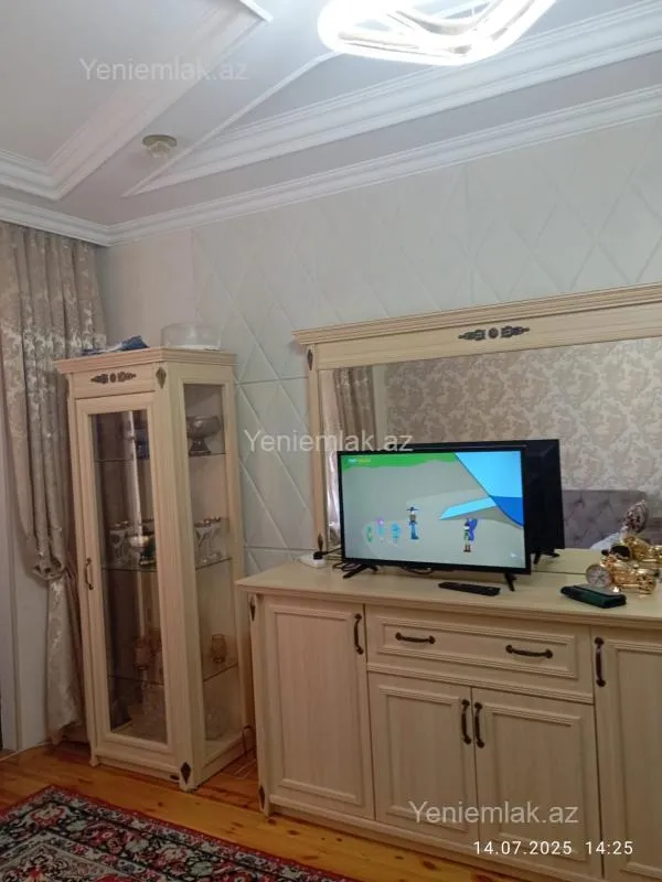 Satılır 1 otaqlı köhnə tikili 35 m²