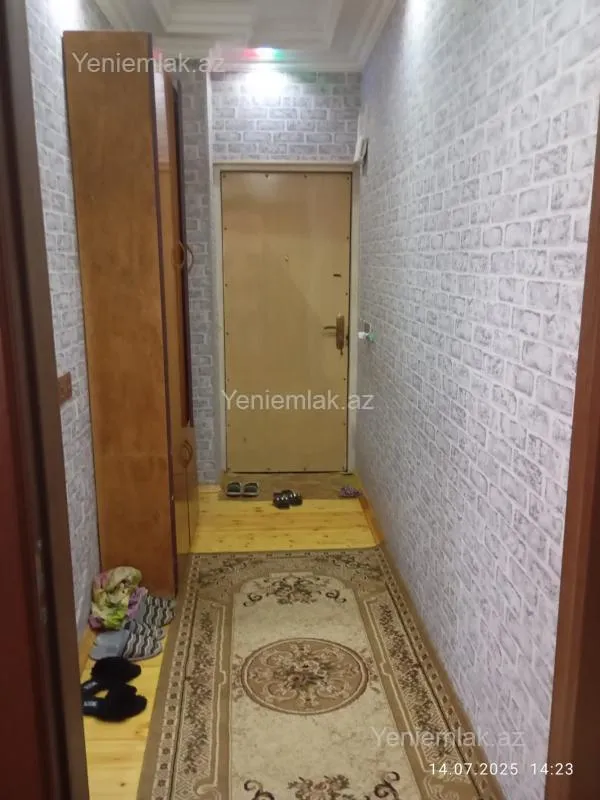 Satılır 1 otaqlı köhnə tikili 35 m²
