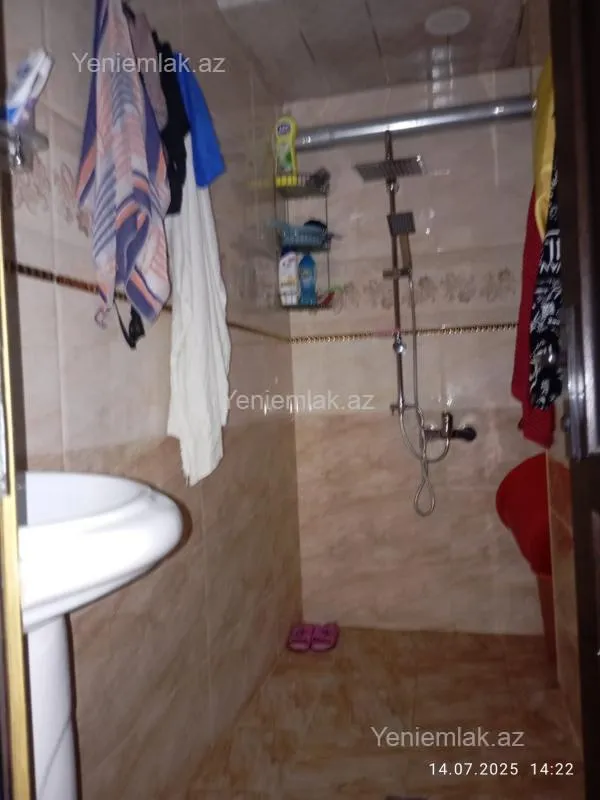 Satılır 1 otaqlı köhnə tikili 35 m²