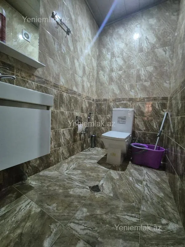 Satılır 3 otaqlı yeni tikili 135 m²