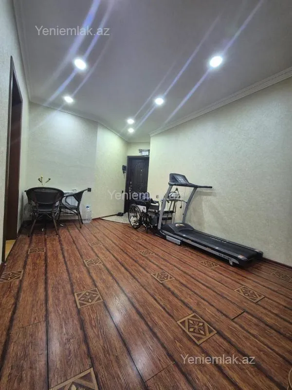 Satılır 3 otaqlı yeni tikili 135 m²