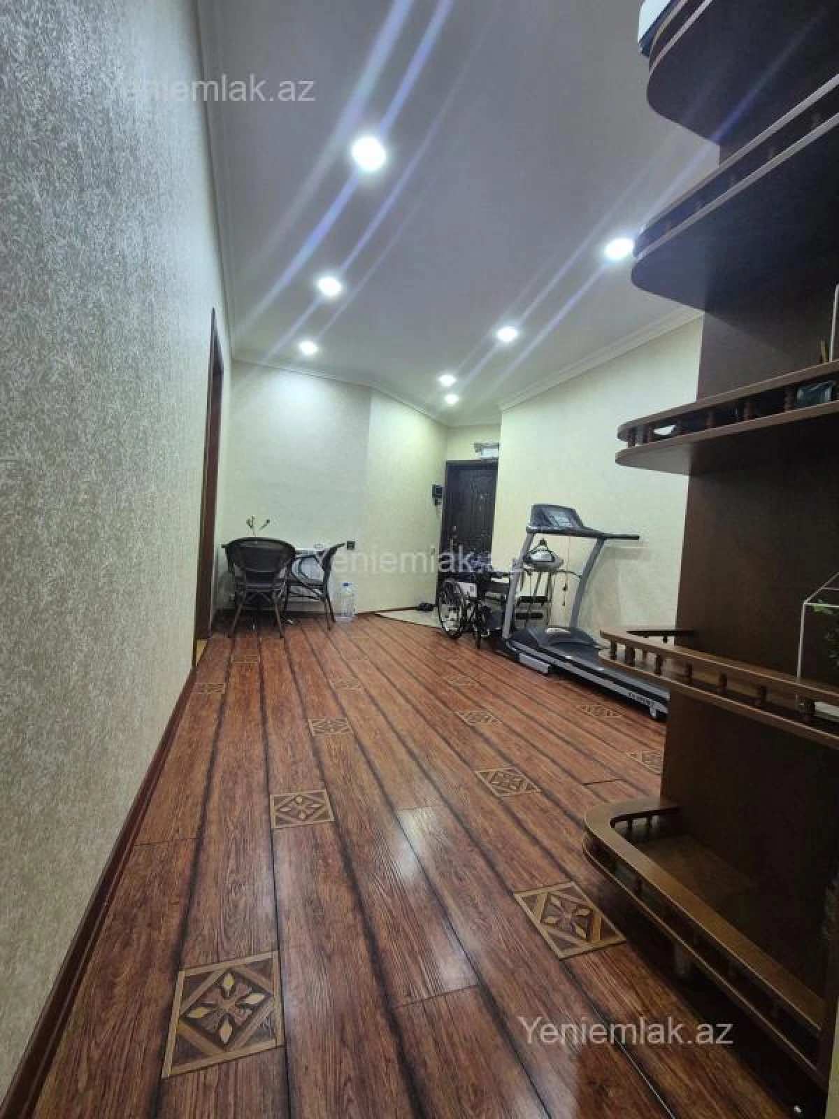 Satılır 3 otaqlı yeni tikili 135 m²