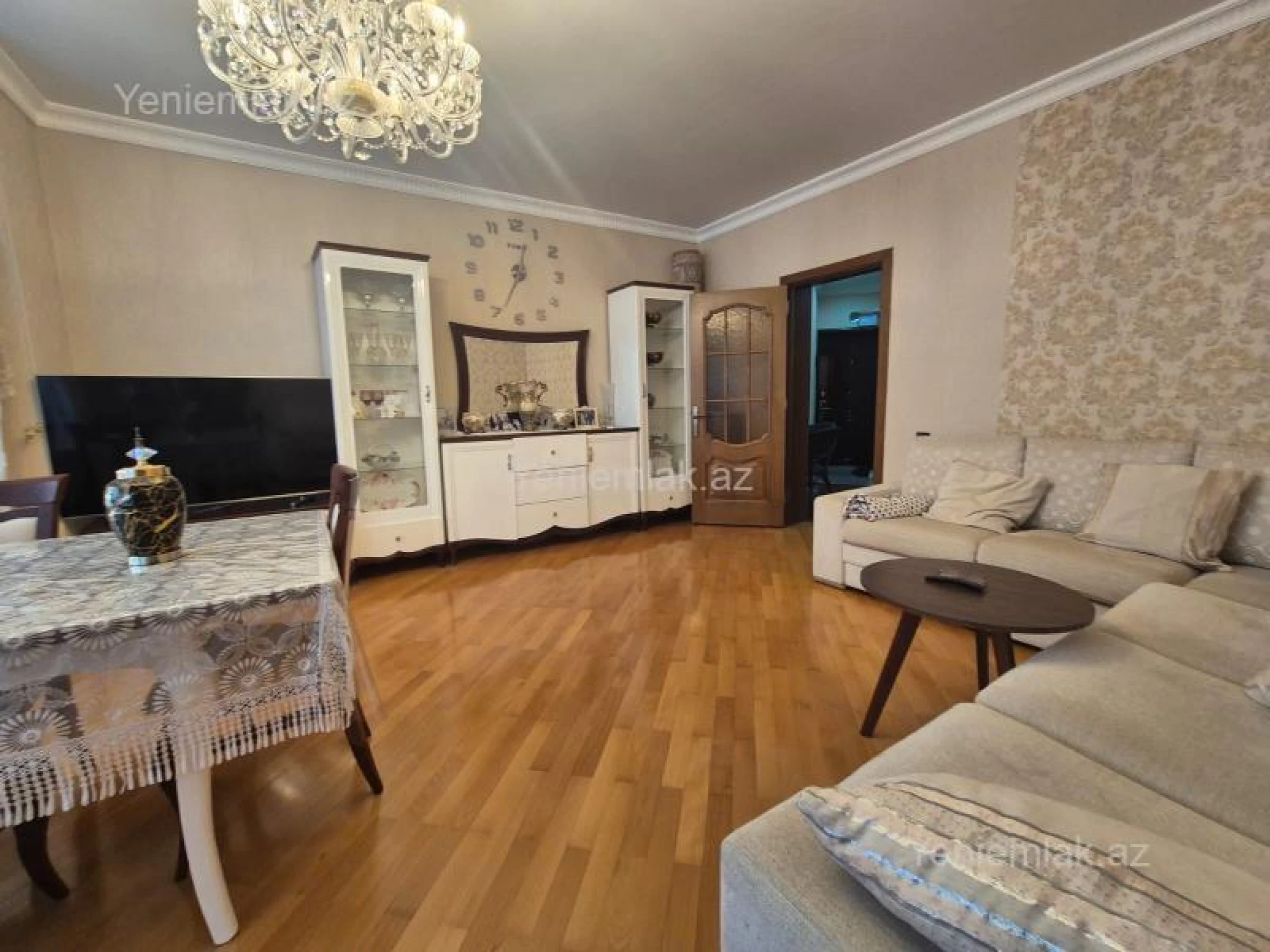 Satılır 3 otaqlı yeni tikili 135 m²