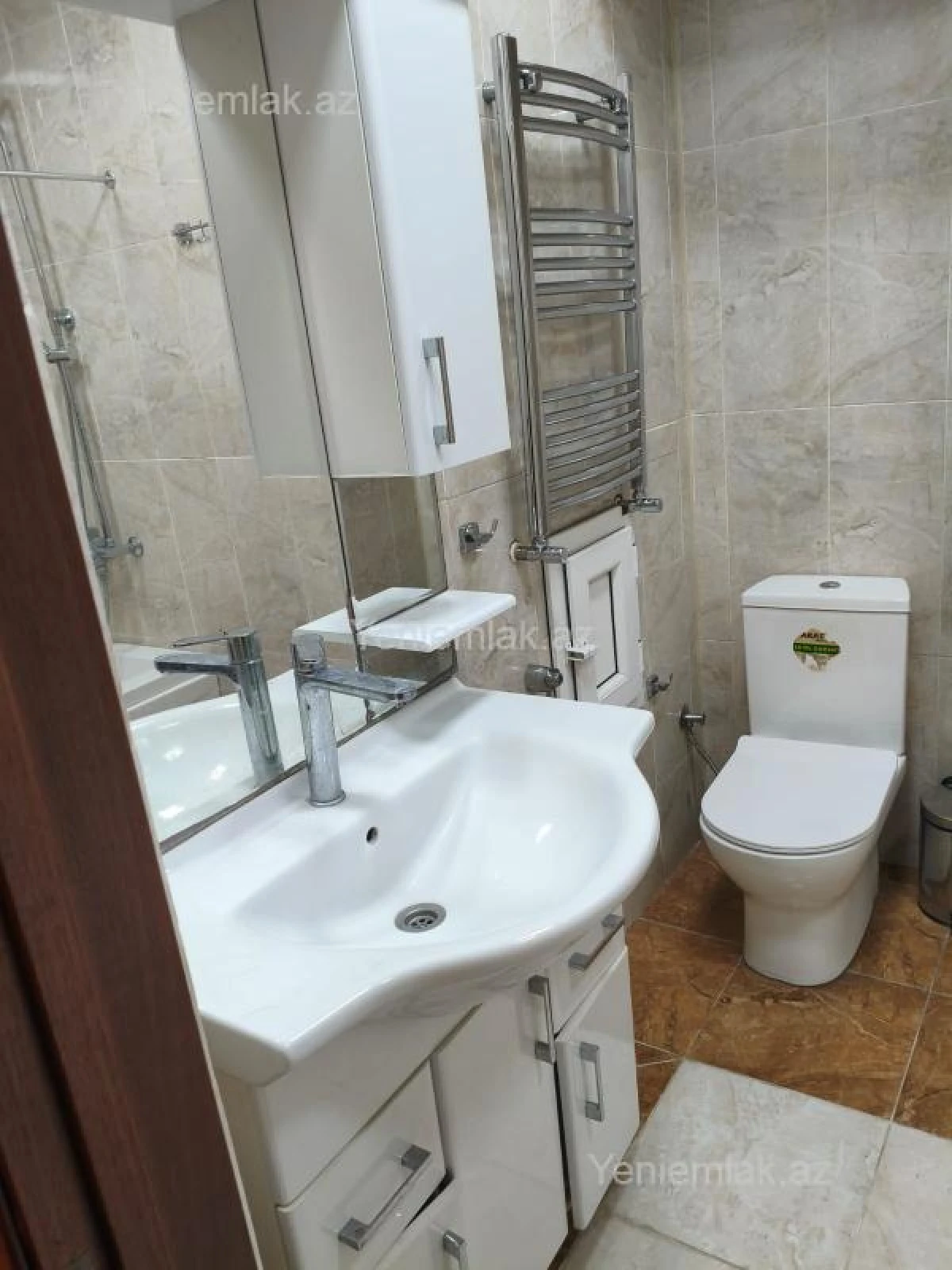 Satılır 3 otaqlı yeni tikili 80 m²