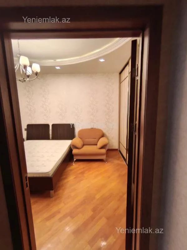 Satılır 3 otaqlı yeni tikili 80 m²