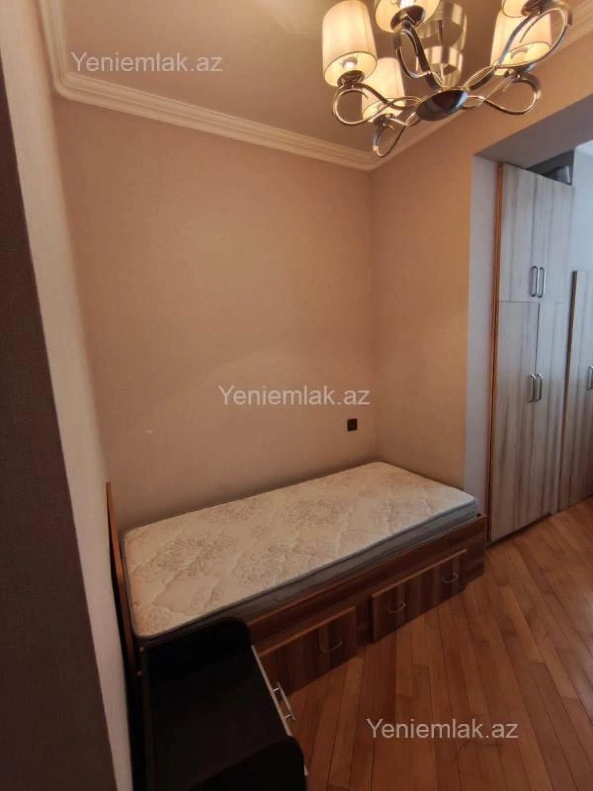Satılır 3 otaqlı yeni tikili 80 m²