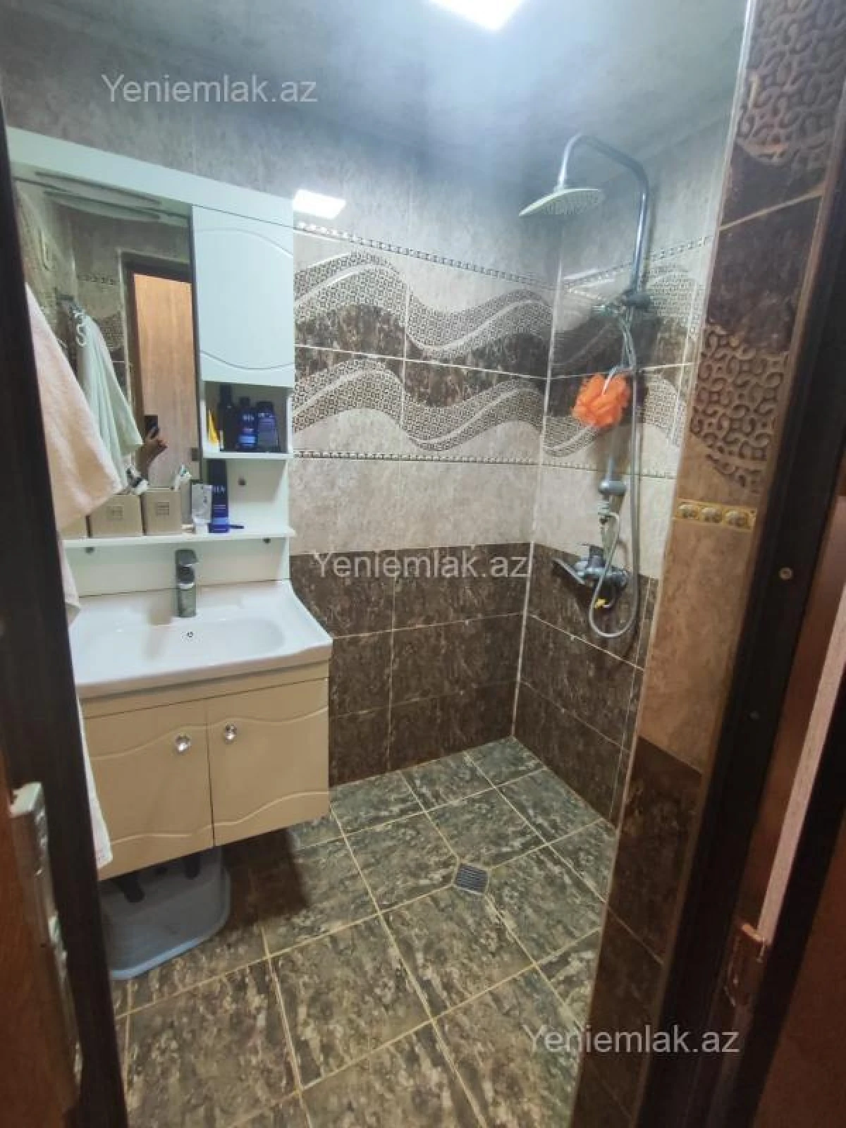 Satılır 3 otaqlı köhnə tikili 80 m²