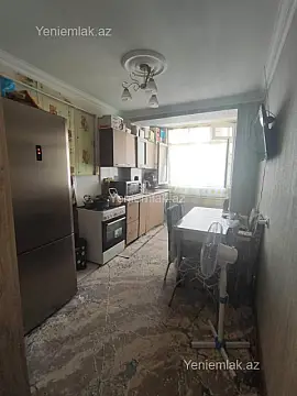 Satılır 3 otaqlı köhnə tikili 80 m²