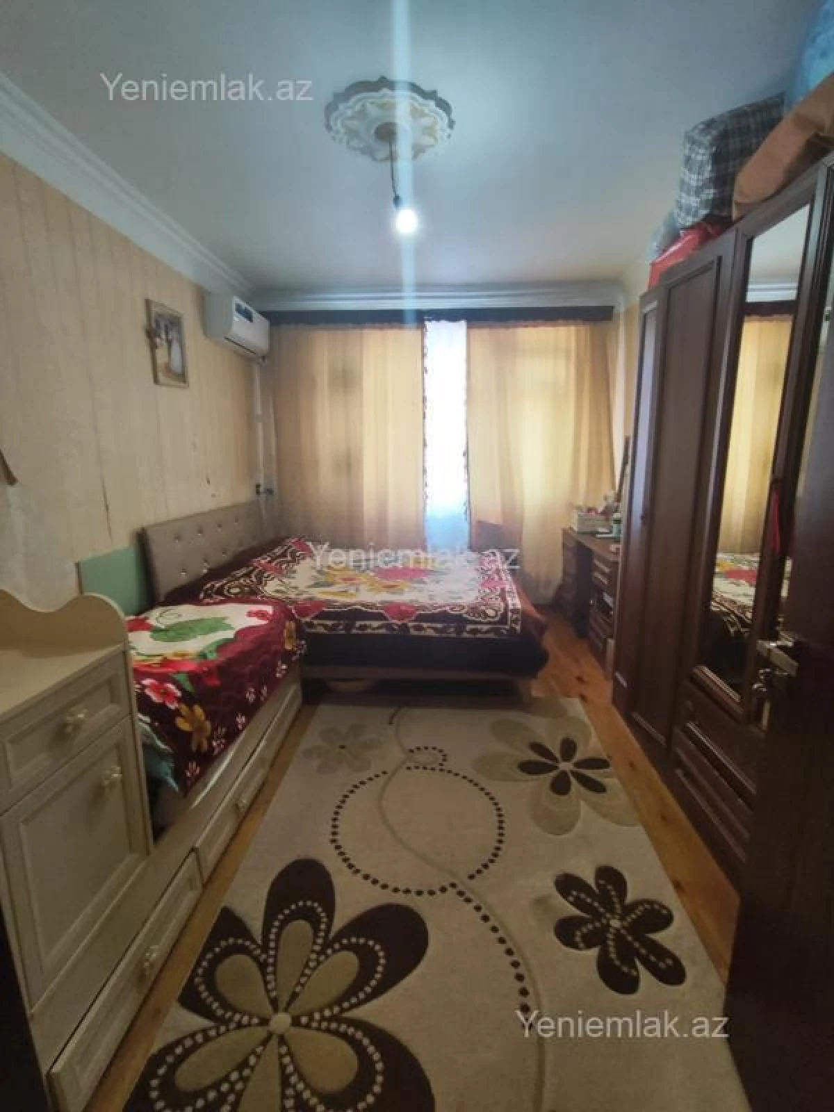 Satılır 3 otaqlı köhnə tikili 80 m²