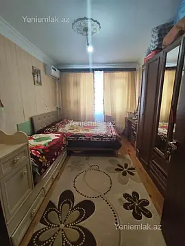 Satılır 3 otaqlı köhnə tikili 80 m²