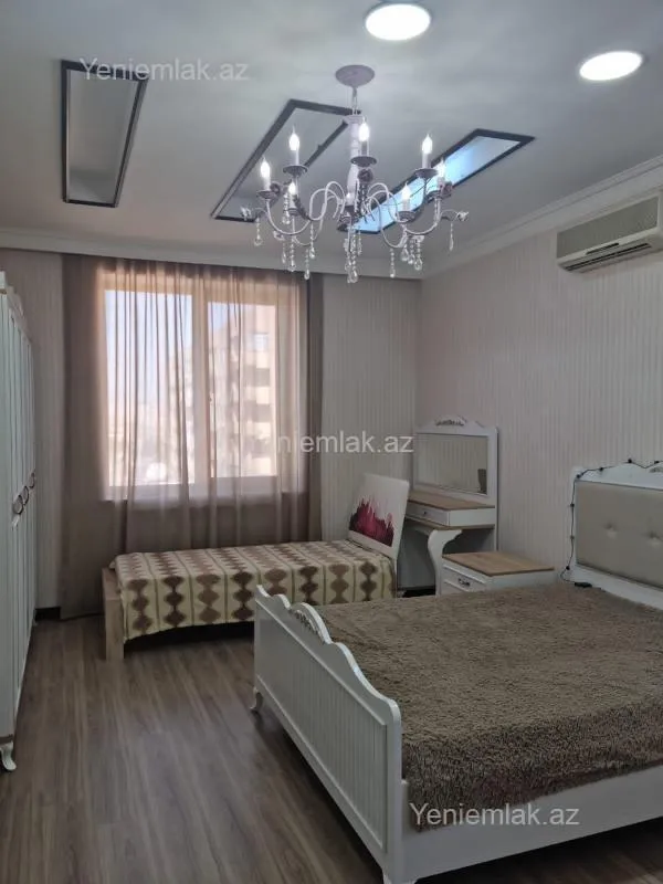 Satılır 4 otaqlı yeni tikili 165 m²