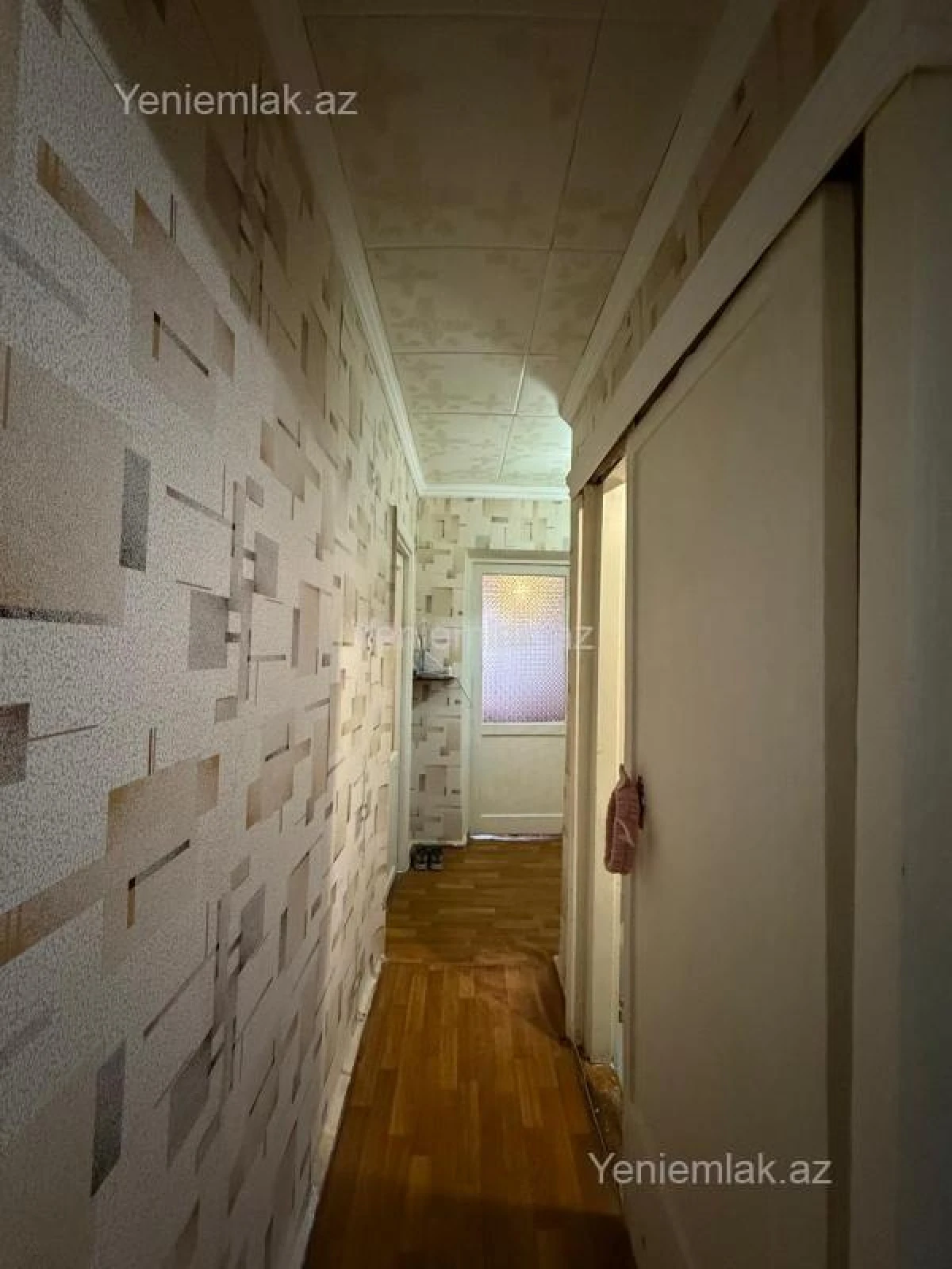 Satılır 5 otaqlı köhnə tikili 80 m²