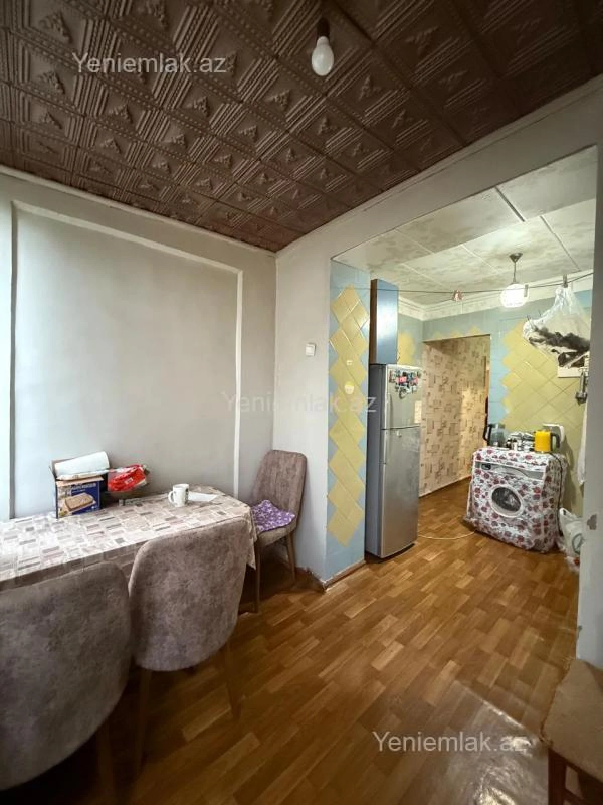 Satılır 5 otaqlı köhnə tikili 80 m²