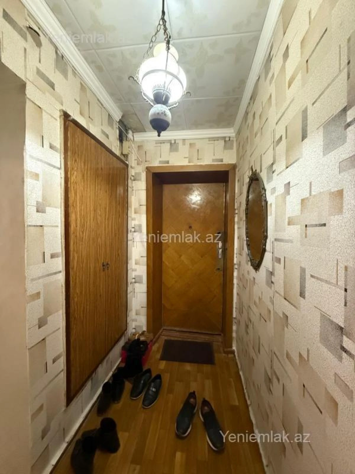 Satılır 5 otaqlı köhnə tikili 80 m²