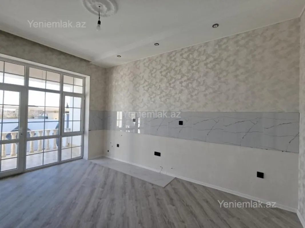 Satılır 4 otaqlı həyət evi 125 m²