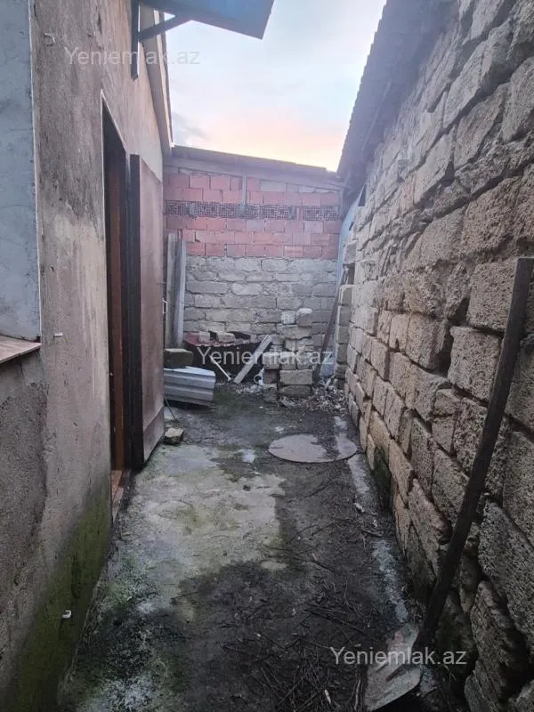 Satılır 3 otaqlı həyət evi 82 m²