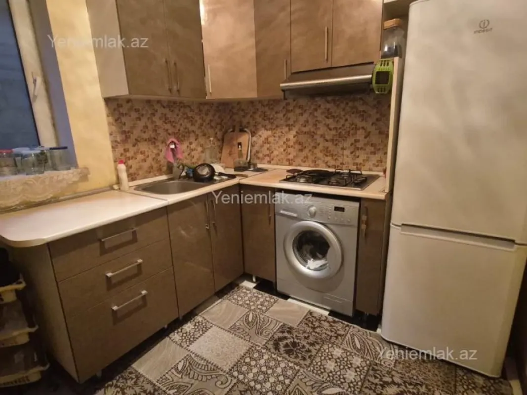 Satılır 3 otaqlı həyət evi 82 m²