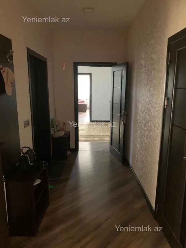 Satılır 6 otaqlı həyət evi 100 m²