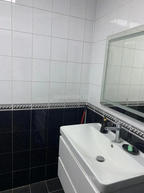 Satılır 6 otaqlı həyət evi 100 m²