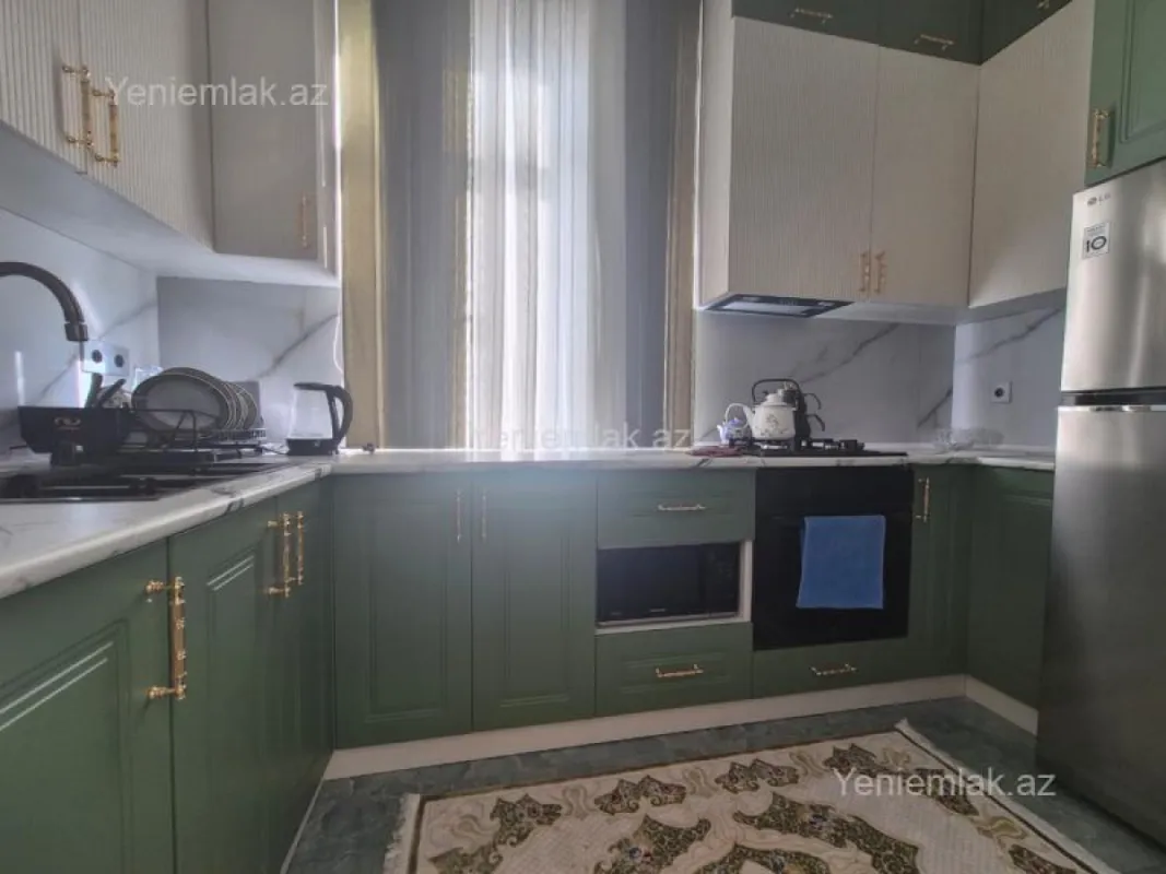 Satılır 3 otaqlı yeni tikili 86 m²