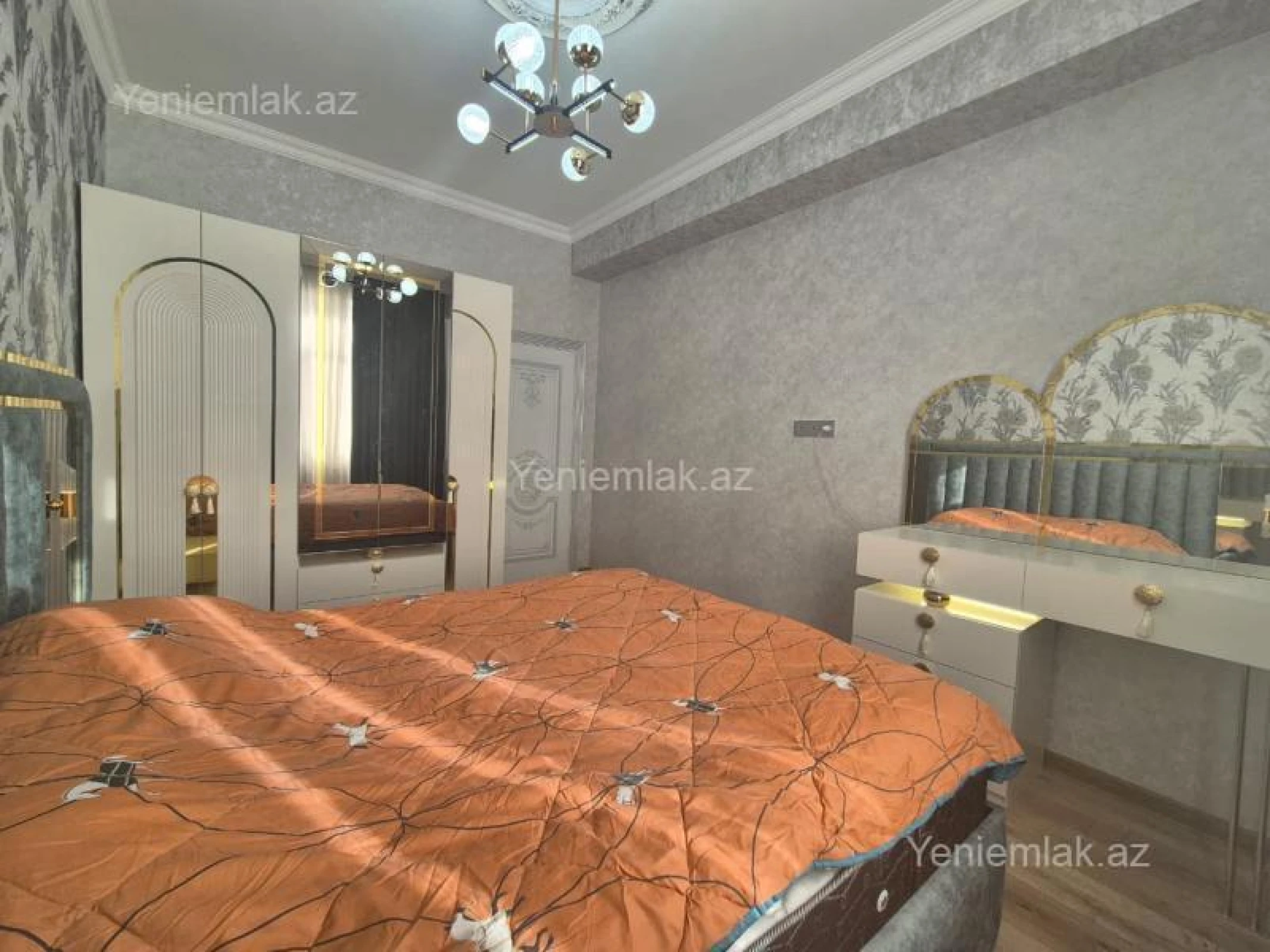 Satılır 3 otaqlı yeni tikili 86 m²