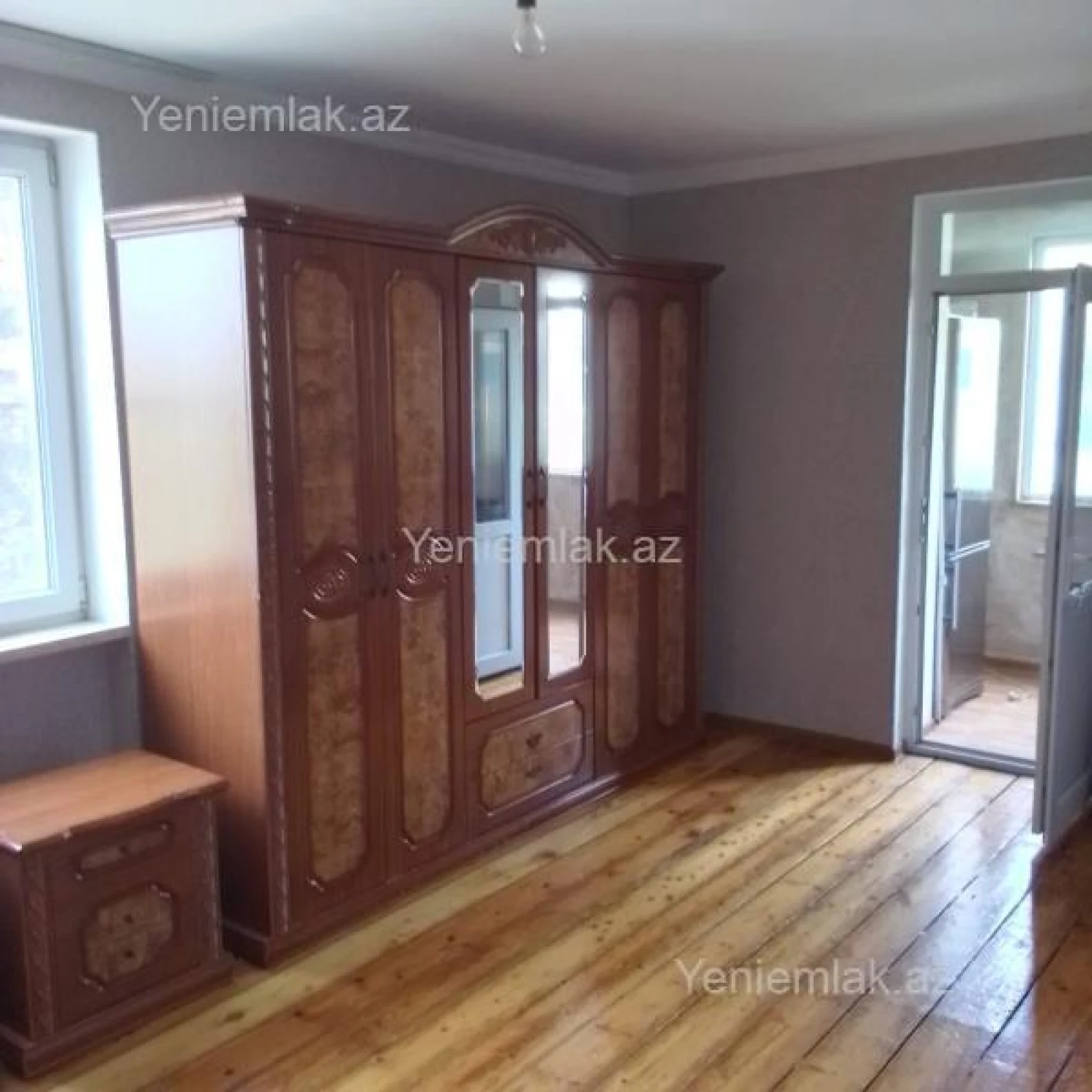 Satılır 2 otaqlı köhnə tikili 50 m²