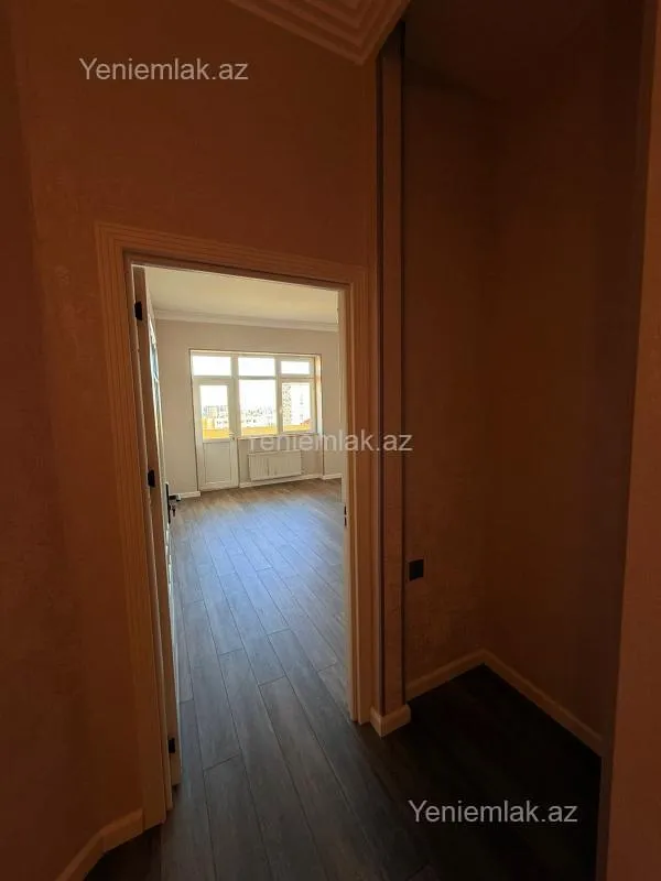 Satılır 3 otaqlı yeni tikili 120 m²