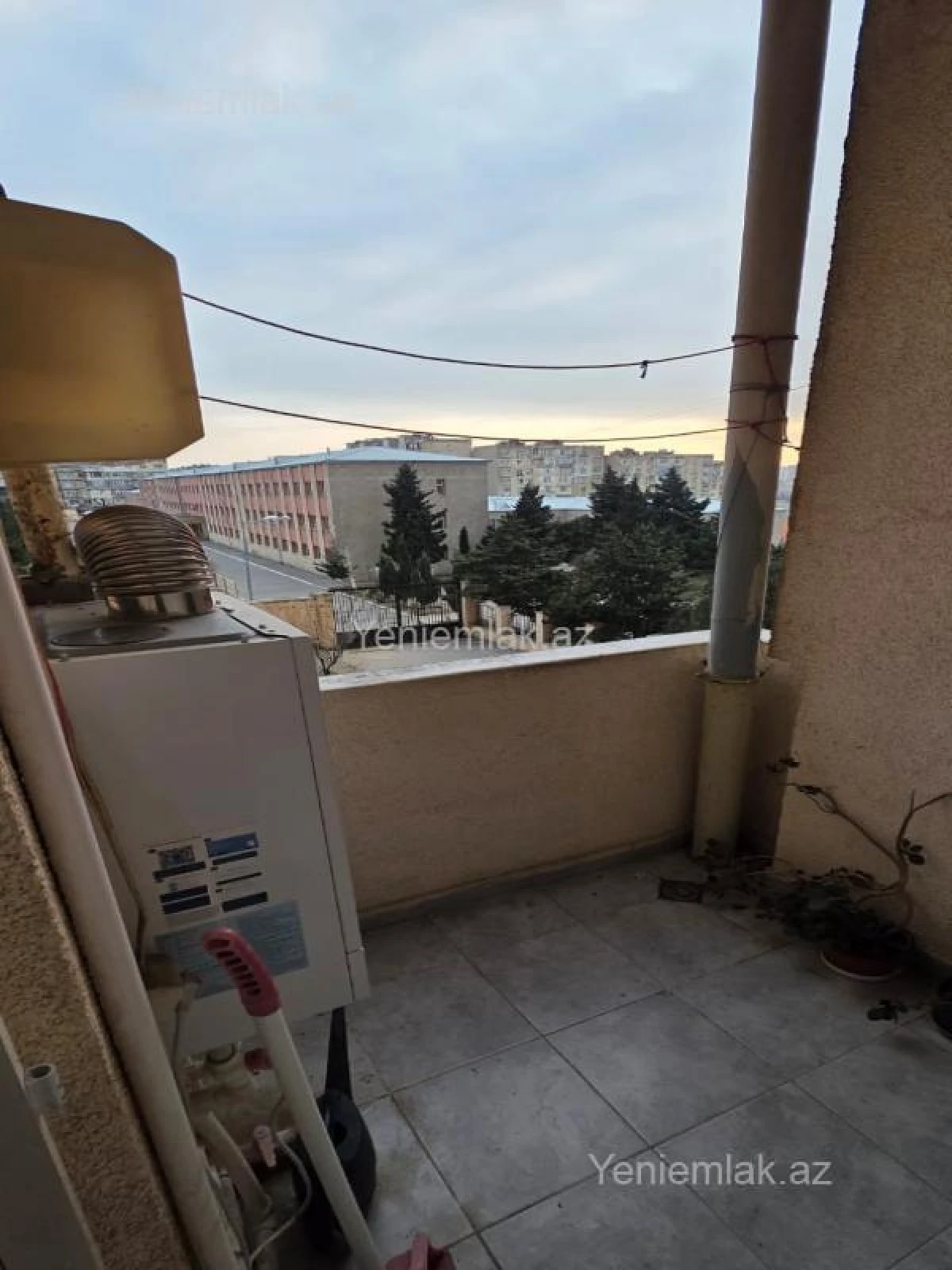 Satılır 3 otaqlı yeni tikili 98 m²