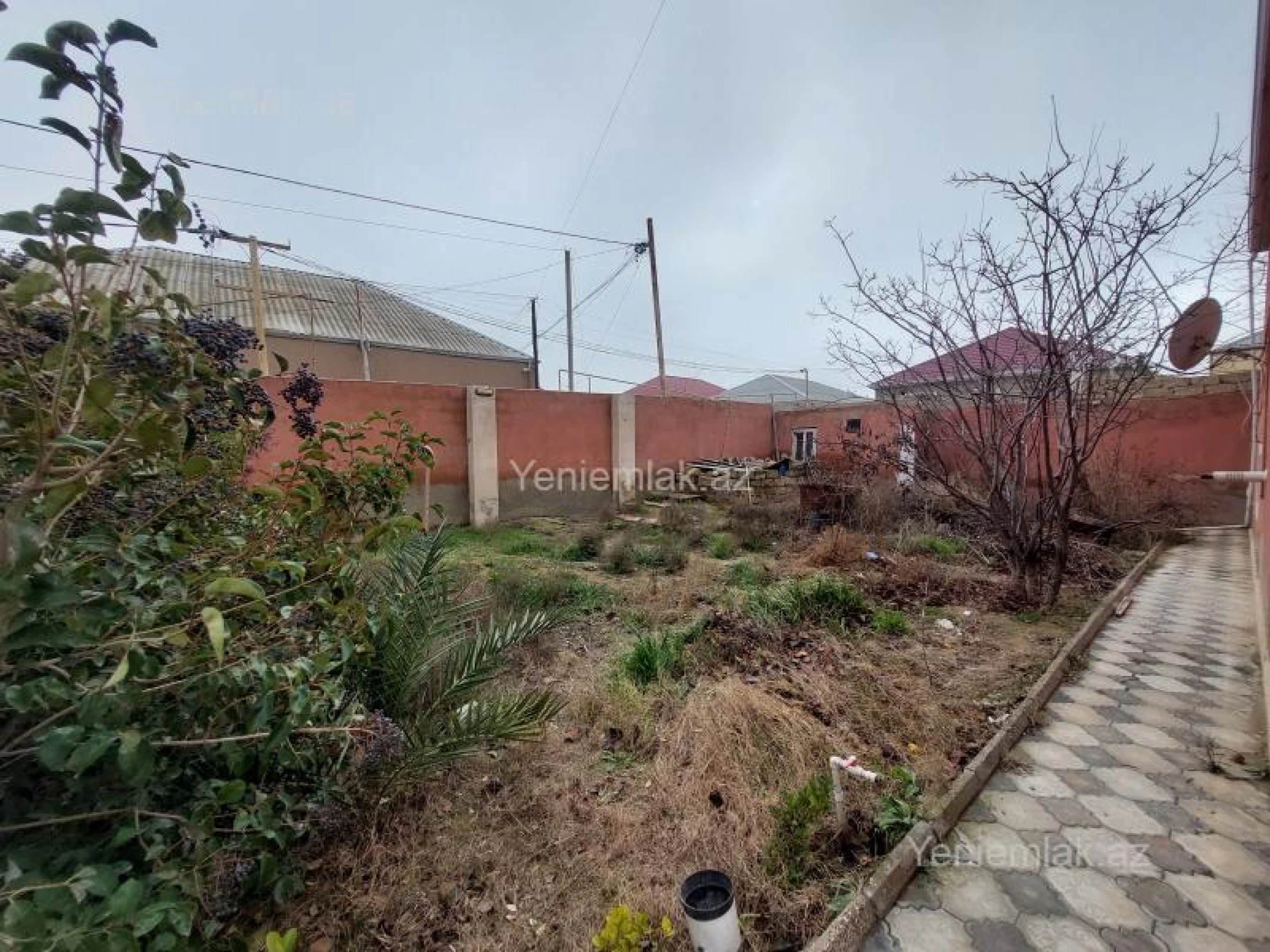 Satılır 4 otaqlı həyət evi 124 m²